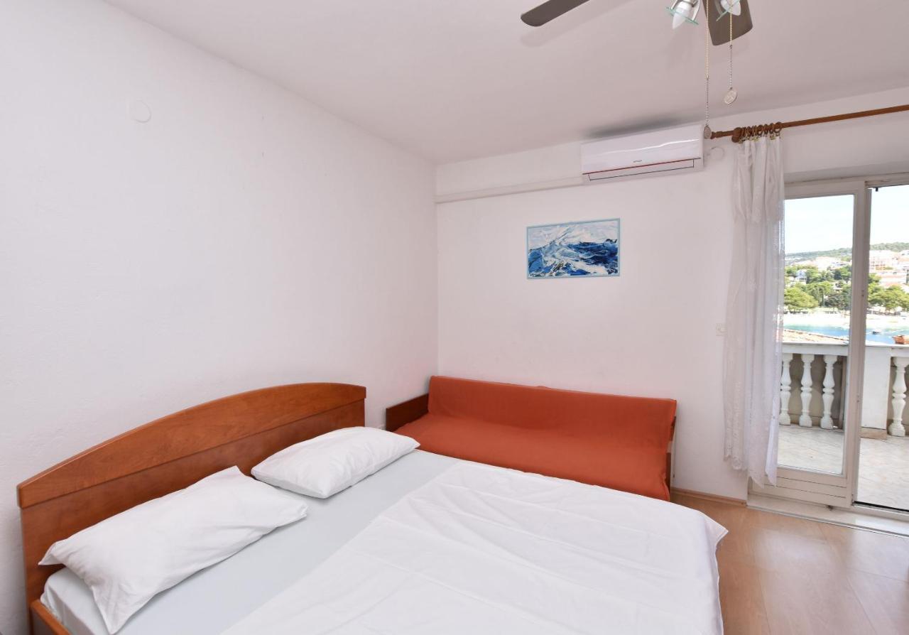 Apartments And Rooms Jakov プリモシュテン エクステリア 写真