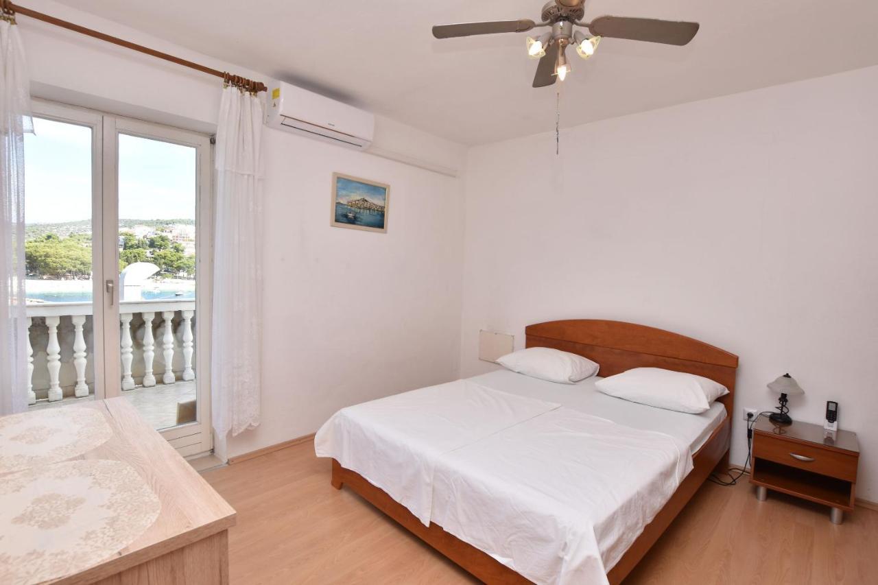 Apartments And Rooms Jakov プリモシュテン エクステリア 写真