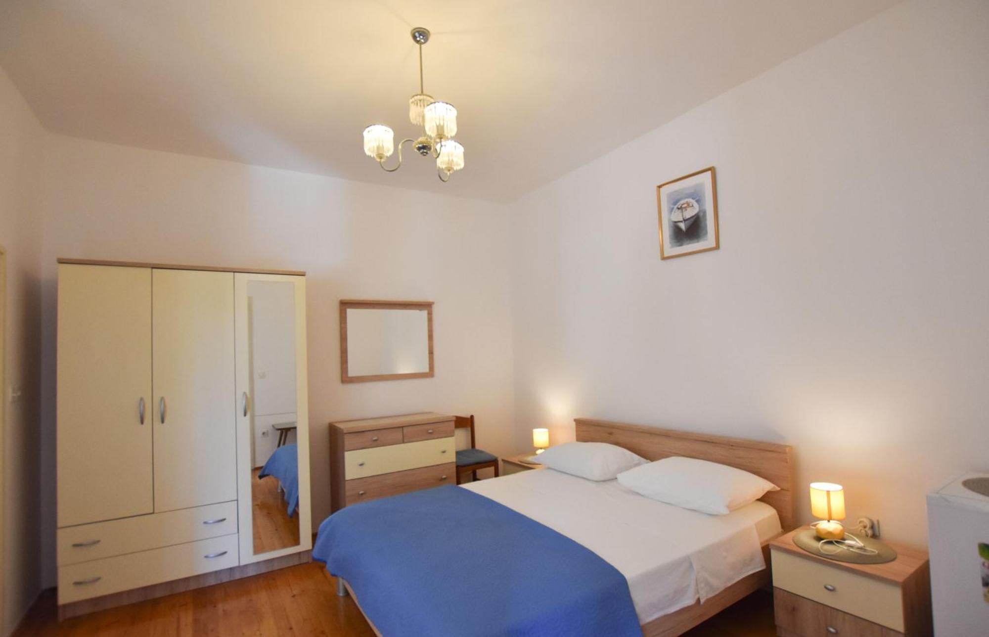 Apartments And Rooms Jakov プリモシュテン 部屋 写真