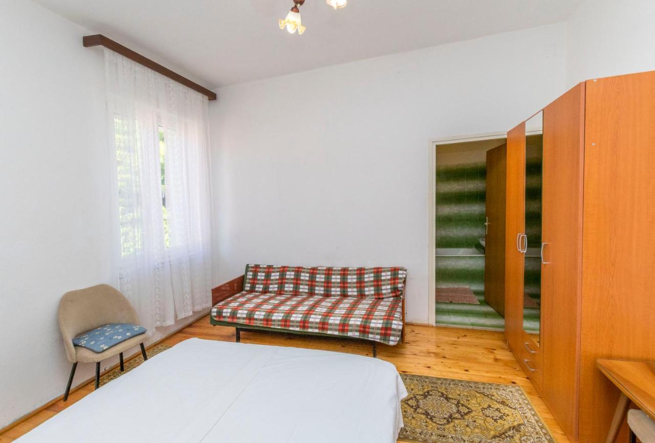 Apartments And Rooms Jakov プリモシュテン エクステリア 写真